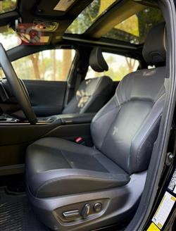 تۆیۆتا کراون